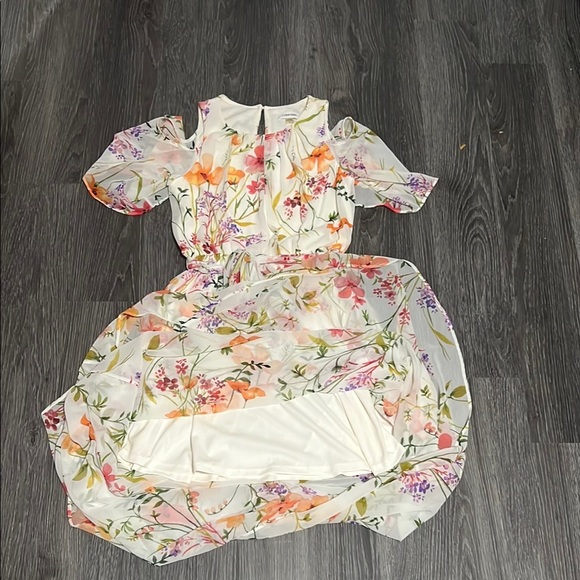 Calvin Klein White and Orange Ruffled Tiered Maxi Dress - Picture 10 of 11